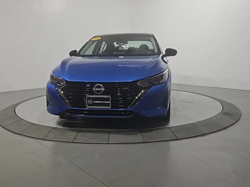 Certified 2025 Nissan Sentra SR w/ SR Premium Package FWD image 9