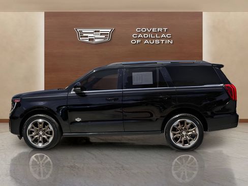 Used 2025 Ford Expedition King Ranch AWD/4WD image 2