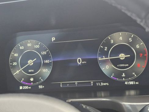 Certified 2023 Kia Sorento SX image 31