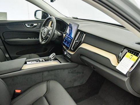 New 2026 Volvo XC60 B5 Plus w/ Climate Package PRO image 17