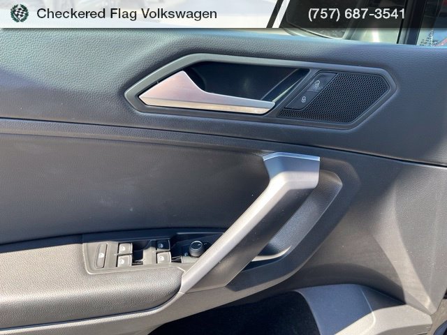 Used 2021 Volkswagen Tiguan SE w/ Panoramic Sunroof Package AWD/4WD image 14