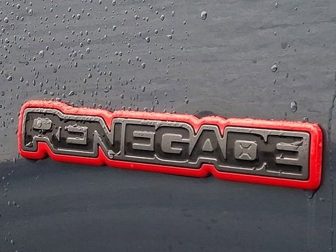 Used 2020 Jeep Renegade Trailhawk image 31