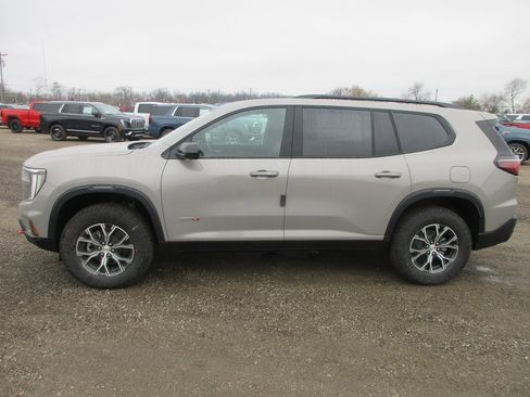 New 2026 GMC Acadia AT4 w/ Luxury Package image 9