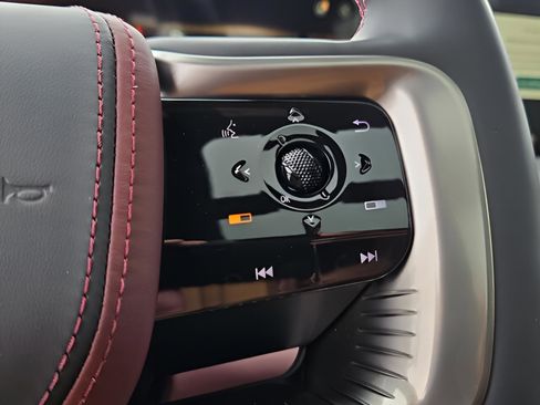 New 2026 INFINITI QX80 Autograph w/ Premium Cargo Package image 17