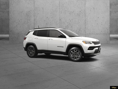 New 2026 Jeep Compass Latitude image 10