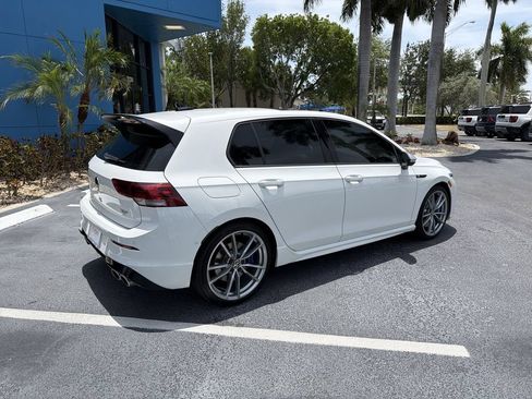 Used 2024 Volkswagen Golf R AWD/4WD image 8