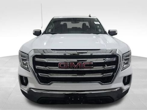 Used 2019 GMC Sierra 1500 SLE w/ X31 Off-Road Package AWD/4WD image 2