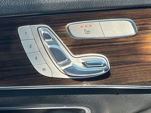 Used 2017 Mercedes-Benz C 300 4MATIC Sedan image 41