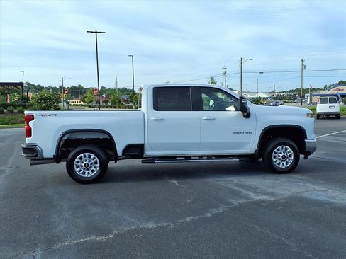 Used 2025 Chevrolet Silverado 2500 LT w/ Convenience Package AWD/4WD image 19