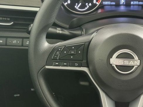 Used 2025 Nissan Altima 2.5 SV image 28