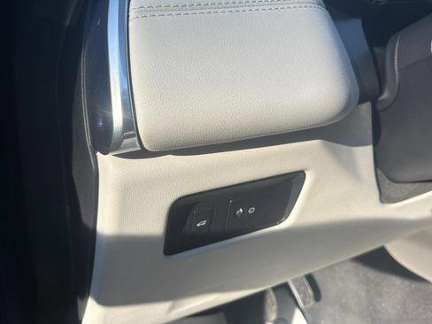 Used 2021 Jaguar F-PACE S image 16