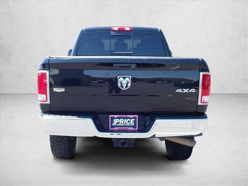 Used 2016 RAM 2500 Laramie w/ Convenience Group AWD/4WD image 3