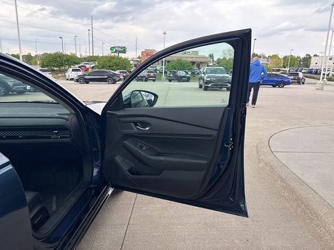 Used 2023 Honda Accord EX-L image 26