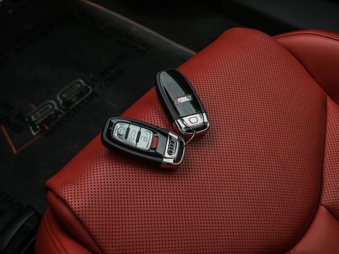Used 2021 Audi R8 V10 RWD image 49