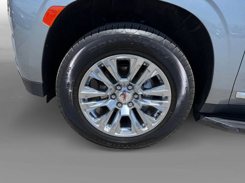 Used 2023 GMC Yukon Denali AWD/4WD image 9