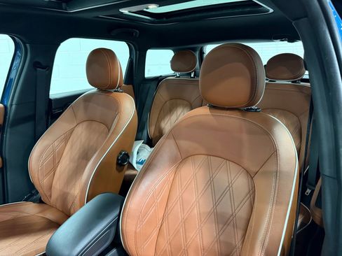 Used 2023 MINI Cooper Countryman S w/ Signature Upholstery Package FWD image 4