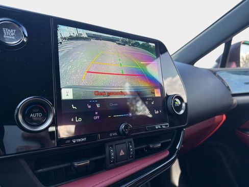 Used 2024 Lexus NX 250 FWD w/ Towing Package (2000 Lbs) image 41