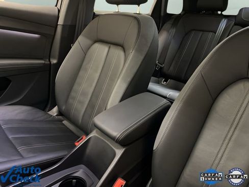 Used 2024 Audi Q4 e-tron Premium image 56