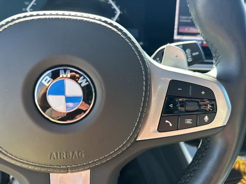 Used 2025 BMW X5 sDrive40i w/ M Sport Package RWD image 26