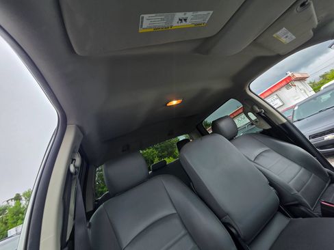 Used 2017 RAM 1500 Express RWD image 21