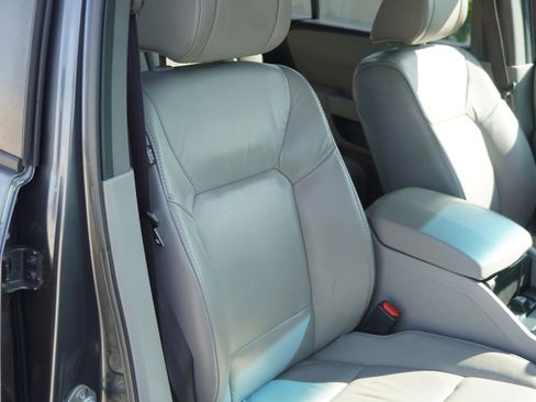 Used 2011 Honda Pilot EX-L image 17