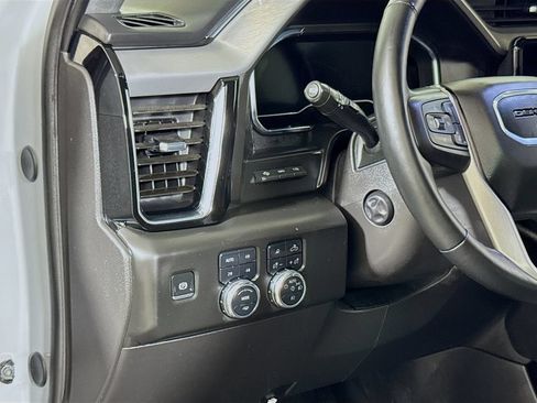 Certified 2025 GMC Sierra 1500 Denali w/ Technology Package AWD/4WD image 8