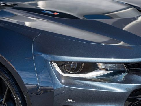 Used 2022 Chevrolet Camaro ZL1 RWD image 17