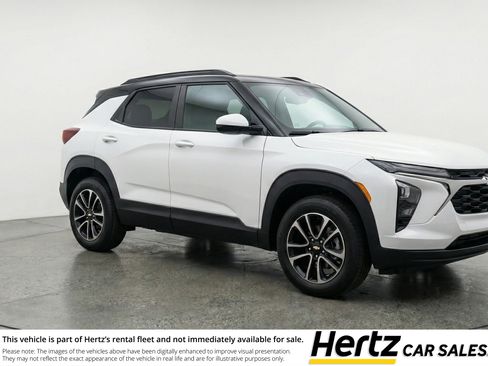 Used 2025 Chevrolet TrailBlazer LT image 1