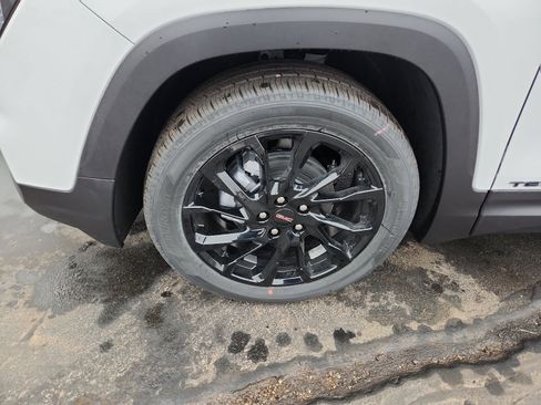 New 2024 GMC Terrain SLT w/ Elevation Edition image 9