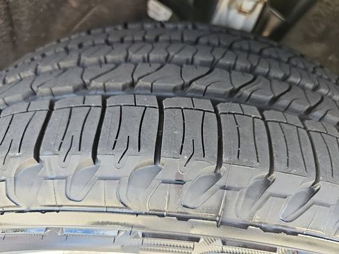 Certified 2018 Jeep Grand Cherokee Limited AWD/4WD image 4