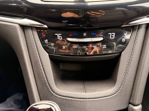 Used 2023 Cadillac XT6 Sport w/ Technology Package image 19