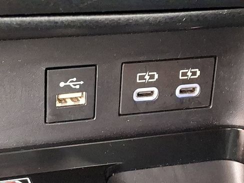 Used 2025 Toyota Camry LE image 23