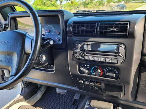Used 2003 Jeep Wrangler Rubicon image 19