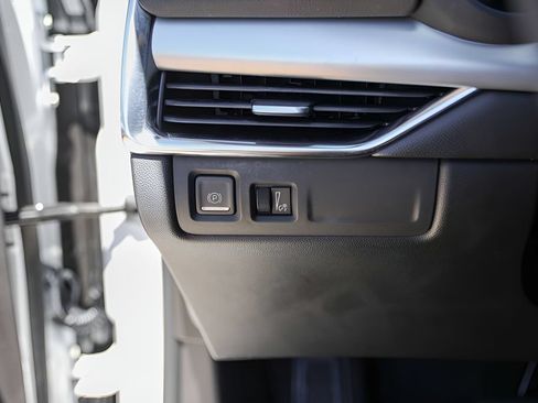 Certified 2022 Cadillac XT4 Premium Luxury w/ Enhanced Visibility Package AWD/4WD image 15