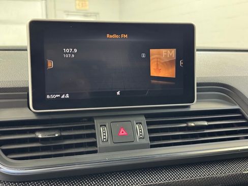 Used 2020 Audi SQ5 Premium Plus w/ Premium Plus Package image 44