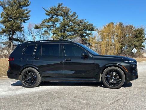 Used 2025 BMW X7 xDrive40i w/ M Sport Package AWD/4WD image 10