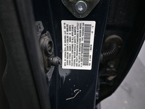 Used 2016 Honda Civic EX-L image 17