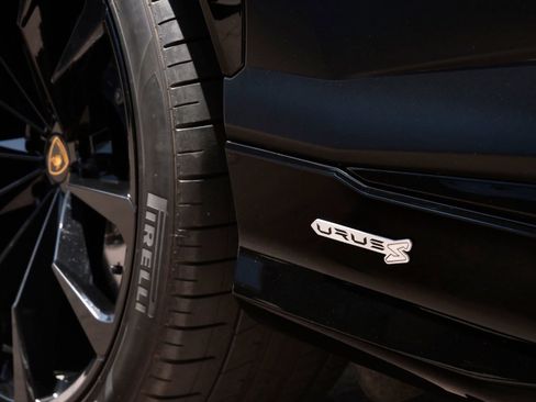 Used 2023 Lamborghini Urus S AWD/4WD image 10
