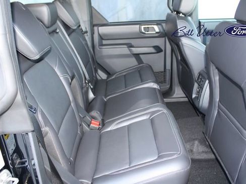 New 2025 Ford Bronco Outer Banks image 9