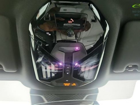 Used 2024 BMW i5 eDrive40i w/ Executive Package RWD image 65