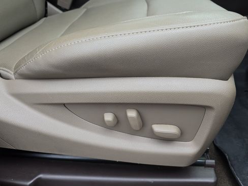 Used 2016 GMC Sierra 2500 SLT w/ Duramax Plus Package image 21