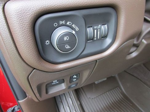 New 2026 RAM 1500 Laramie w/ Laramie Southwest Edition AWD/4WD image 37
