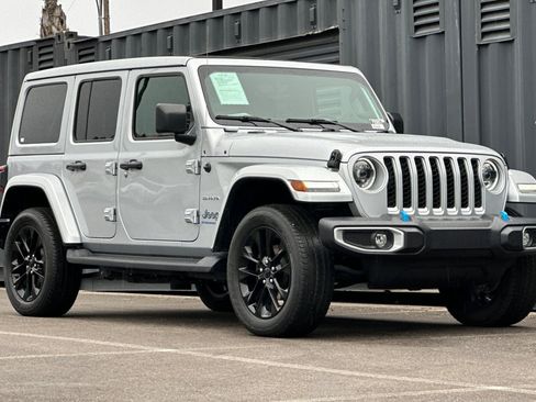 Used 2023 Jeep Wrangler Sahara image 10