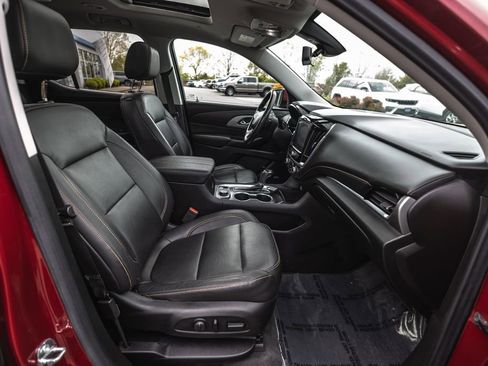Used 2020 Chevrolet Traverse RS AWD/4WD image 31