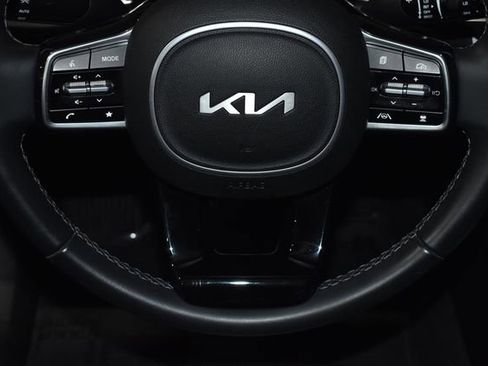 Used 2024 Kia Sorento S image 27