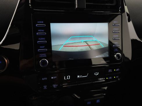 Used 2022 Toyota Prius XLE AWD/4WD image 21