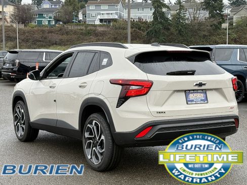 New 2026 Chevrolet Trax RS w/ Driver Confidence Package image 3