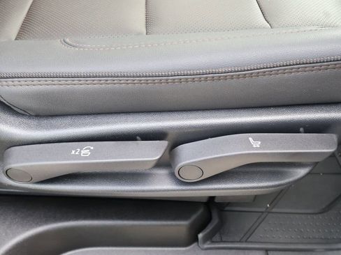 Used 2025 Chevrolet Tahoe High Country image 42