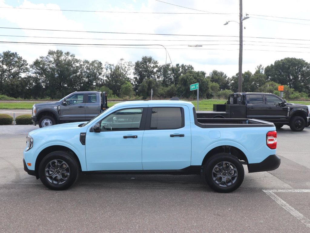 New 2026 Ford Maverick XLT w/ XLT Luxury Package FWD image 9