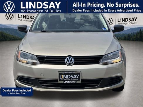 Used 2013 Volkswagen Jetta S FWD image 3